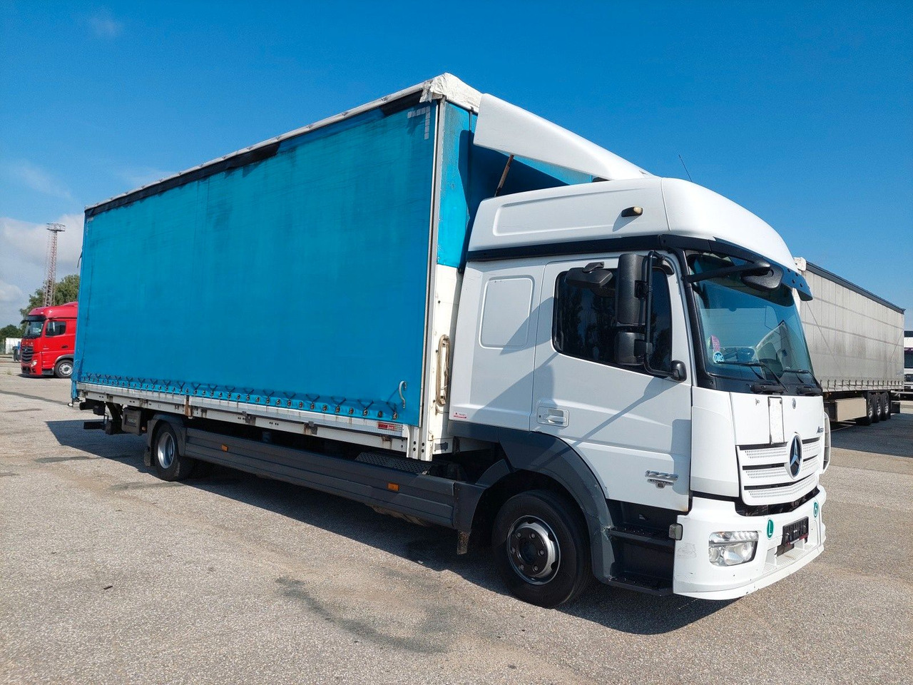 Mercedes-Benz Atego 1223 L/NR - Kravas automašīna ar tentu: foto 2 Mercedes-Benz Atego 1223 L/NR - Kravas automašīna ar tentu: foto 2