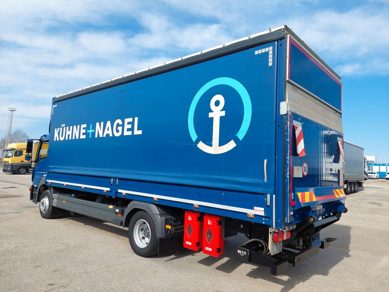 Mercedes-Benz Atego 3 1224L 4x2 LBW L 7,29 m - Kravas automašīna ar tentu: foto 3 Mercedes-Benz Atego 3 1224L 4x2 LBW L 7,29 m - Kravas automašīna ar tentu: foto 3