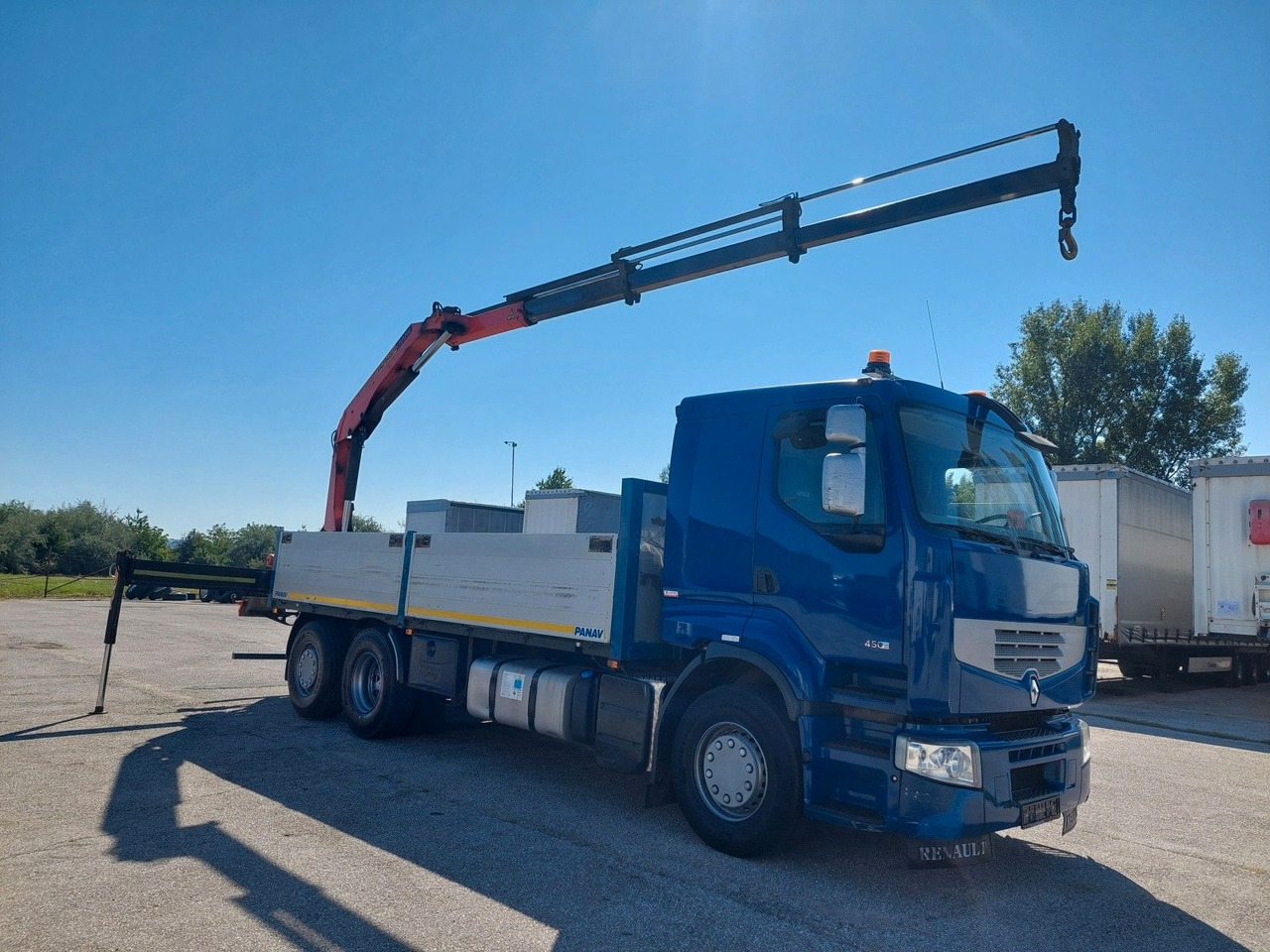 Renault Premium DXI R450.26 HR Palfinger PK 15.500 - Bortu kravas automašīna/ Platforma, Kravas auto ar manipulatoru: foto 2 Renault Premium DXI R450.26 HR Palfinger PK 15.500 - Bortu kravas automašīna/ Platforma, Kravas auto ar manipulatoru: foto 2
