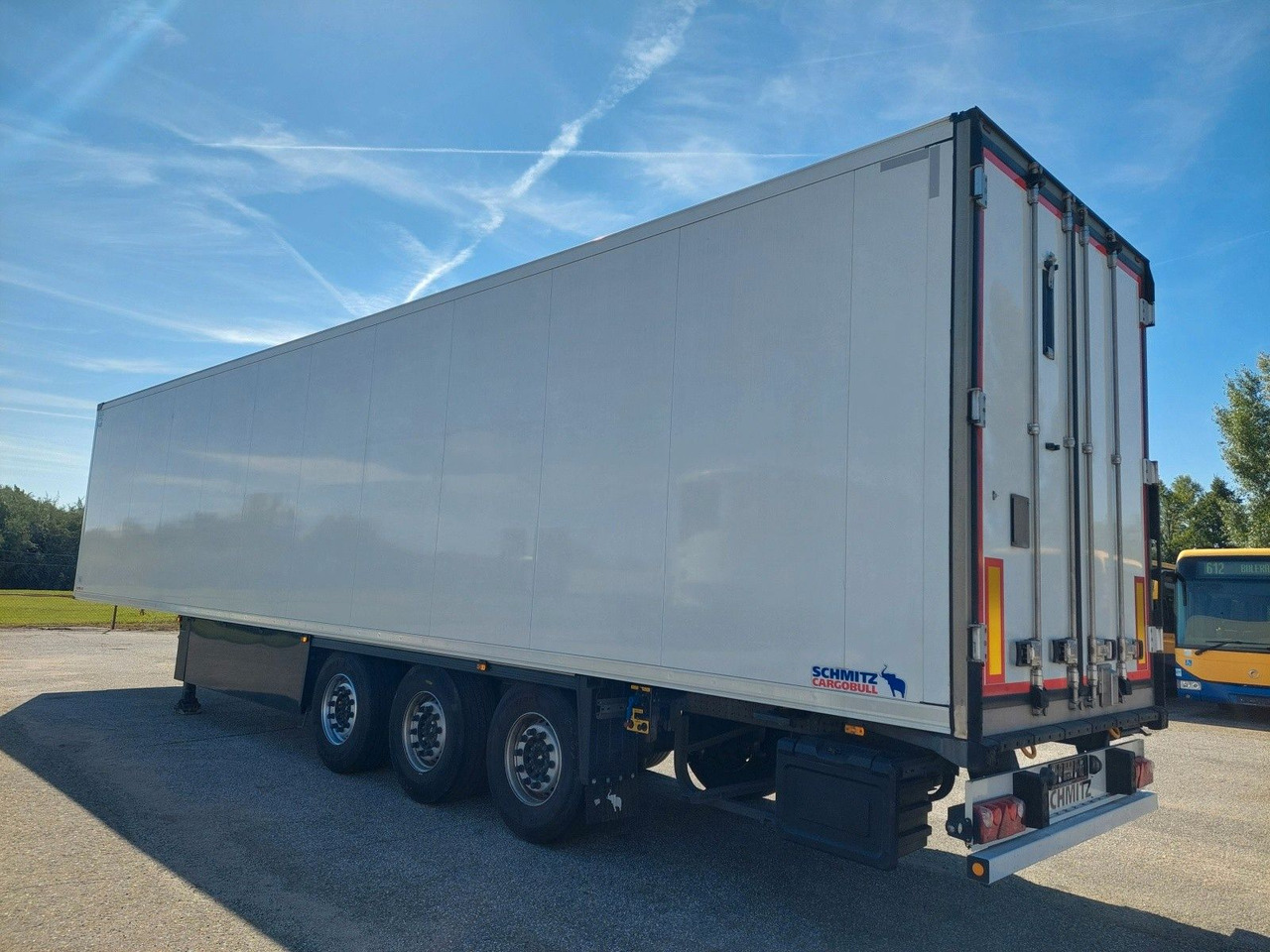 Schmitz Cargobull SKO24 ThermoKing SLXi 300 - Puspiekabe refrižerators: foto 3 Schmitz Cargobull SKO24 ThermoKing SLXi 300 - Puspiekabe refrižerators: foto 3