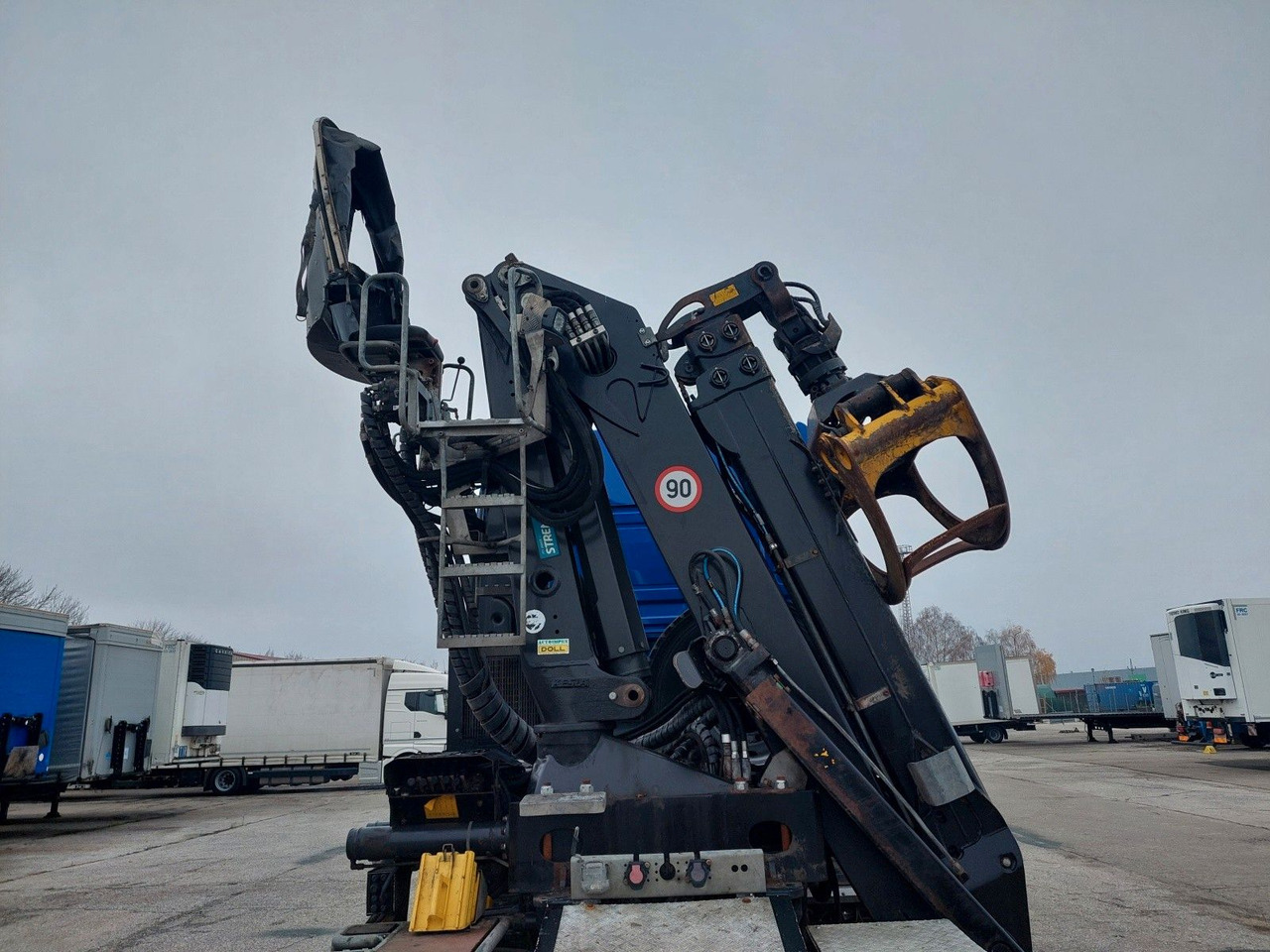 MAN TG3 33.510 6X6 BL KRAN LANGHOLZ Kesla 2117ZT94 - Vilcējs: foto 5 MAN TG3 33.510 6X6 BL KRAN LANGHOLZ Kesla 2117ZT94 - Vilcējs: foto 5