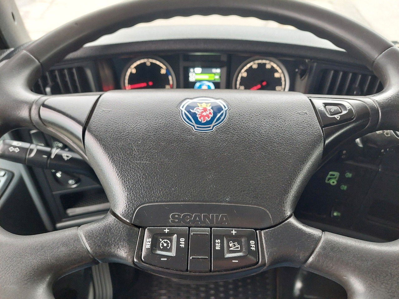 Vilcējs Scania R 440 LA6X2/4MNA: foto 36 Vilcējs Scania R 440 LA6X2/4MNA: foto 36