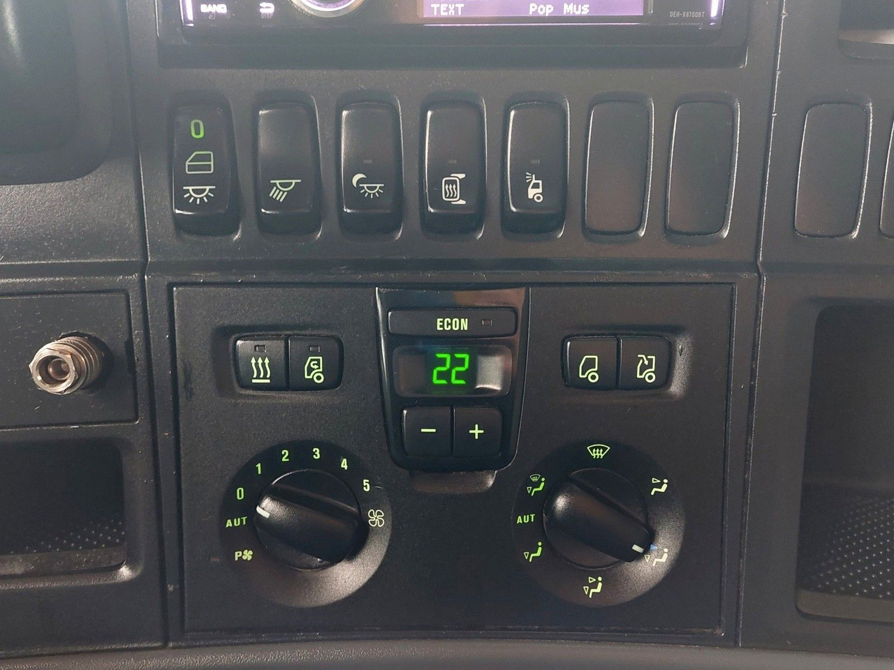 Vilcējs Scania R 440 LA6X2/4MNA: foto 34 Vilcējs Scania R 440 LA6X2/4MNA: foto 34