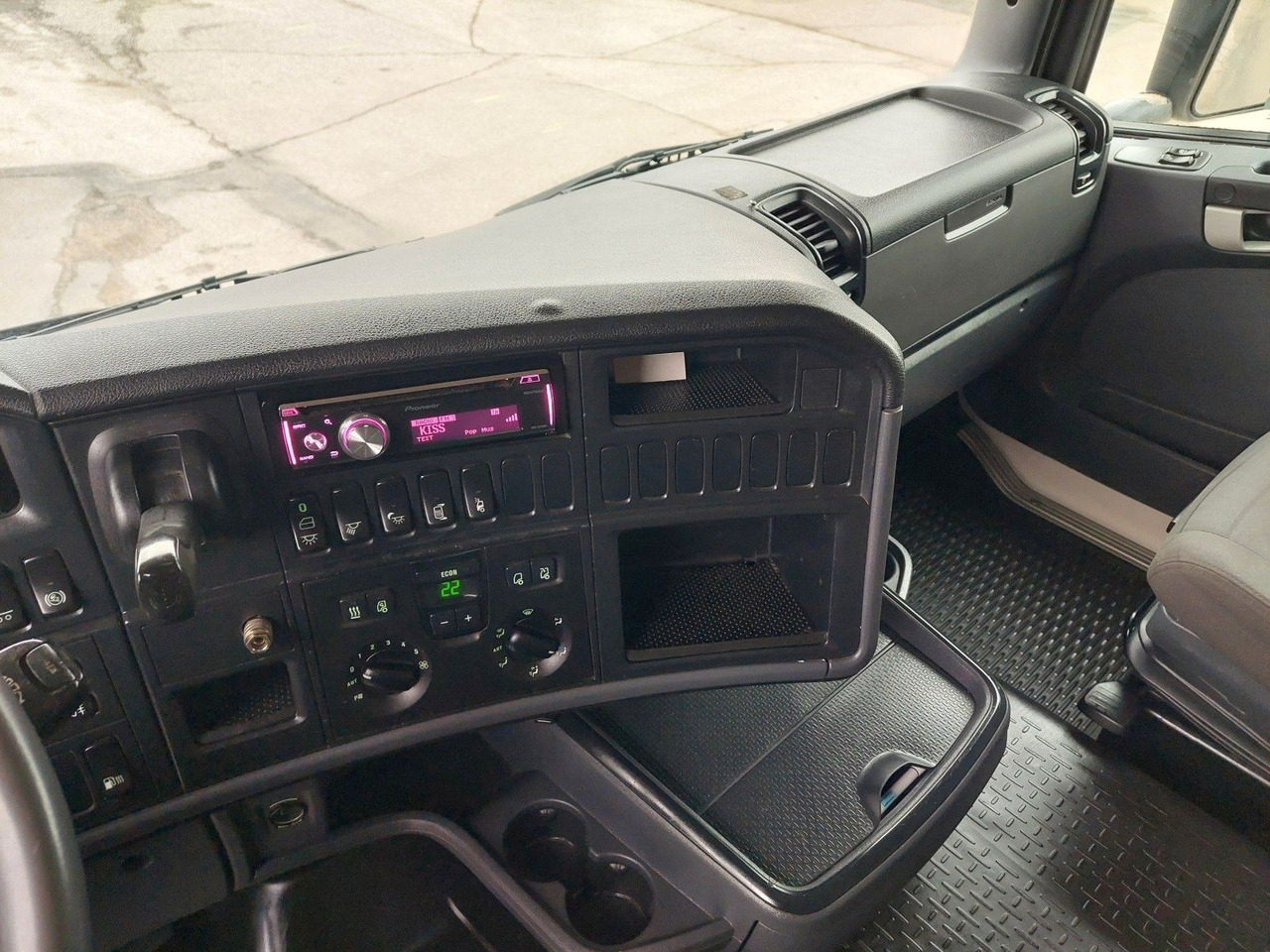 Vilcējs Scania R 440 LA6X2/4MNA: foto 23 Vilcējs Scania R 440 LA6X2/4MNA: foto 23