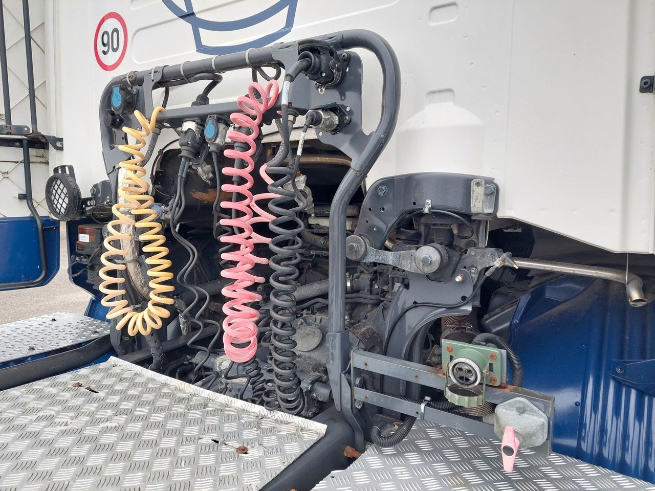 Vilcējs Scania R 440 LA6X2/4MNA: foto 9 Vilcējs Scania R 440 LA6X2/4MNA: foto 9