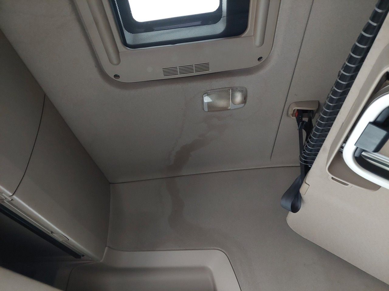 Vilcējs Scania R 440 LA6X2/4MNA: foto 46 Vilcējs Scania R 440 LA6X2/4MNA: foto 46