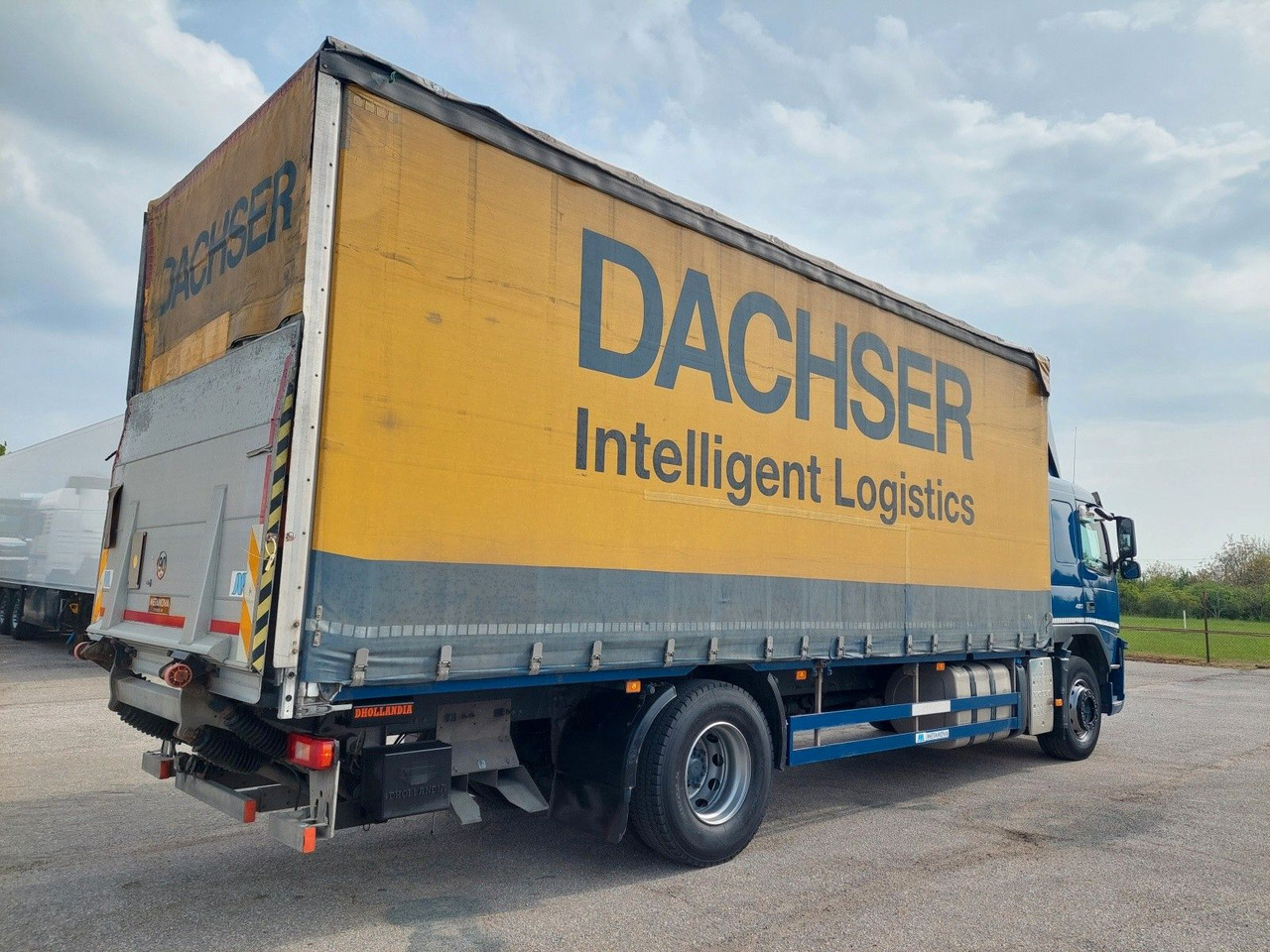 Volvo FM13 420 42R 4x2 BL Edscha - Kravas automašīna ar tentu: foto 4 Volvo FM13 420 42R 4x2 BL Edscha - Kravas automašīna ar tentu: foto 4