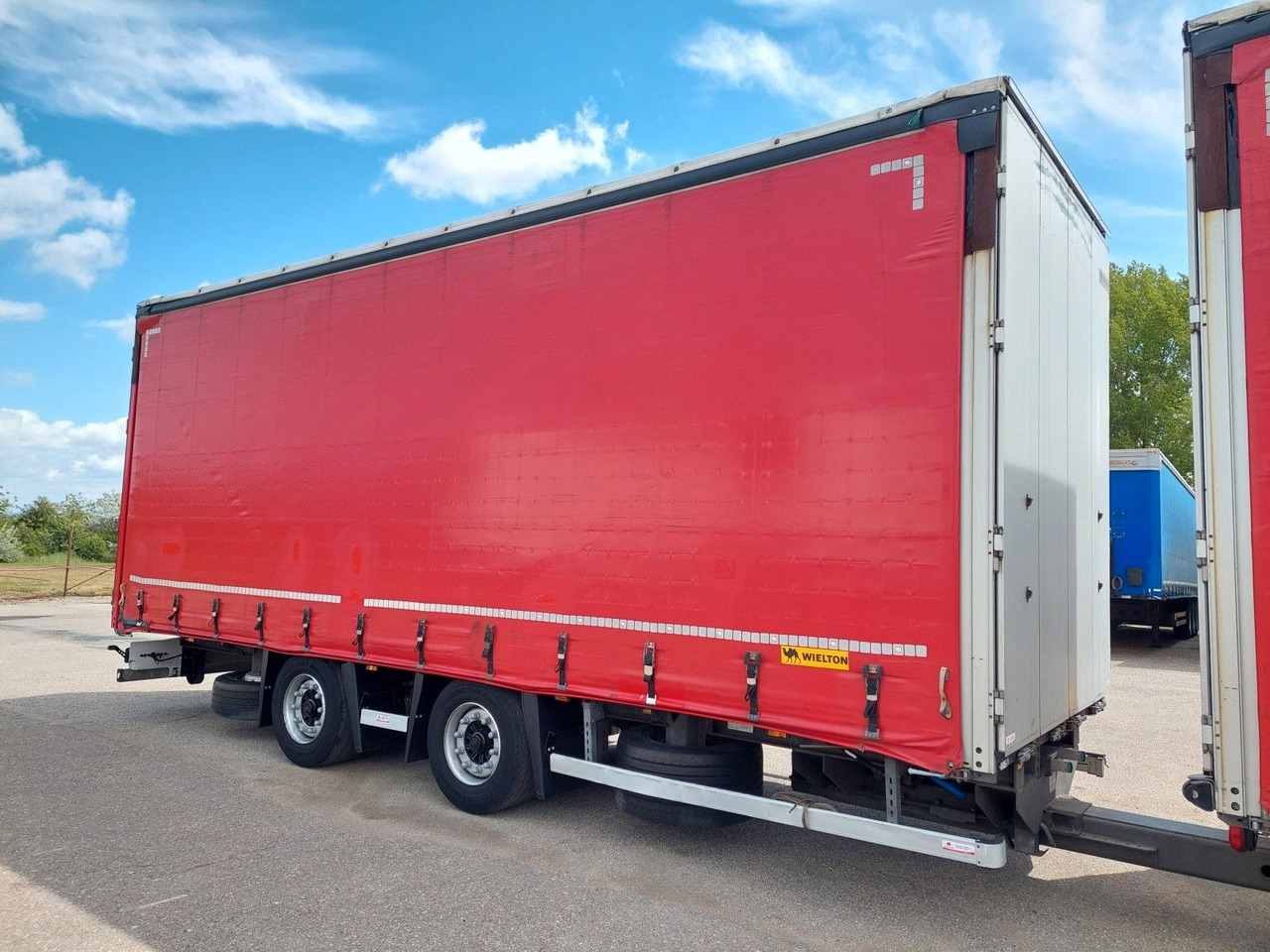 Wielton PC2K tandem Durchbar - Piekabe ar tentu: foto 2 Wielton PC2K tandem Durchbar - Piekabe ar tentu: foto 2