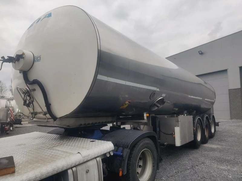 ETA TANK FOR MILK / WATER - 29000 L - STAINLESS STEEL/INOX - Puspiekabe cisterna: foto 1 ETA TANK FOR MILK / WATER - 29000 L - STAINLESS STEEL/INOX - Puspiekabe cisterna: foto 1