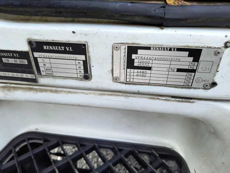 Autocisterna pārvadāšana degvielas Renault Midlum 220 8000L FUEL / CARBURANT TANK - 3 COMP/ A LAMES: foto 15