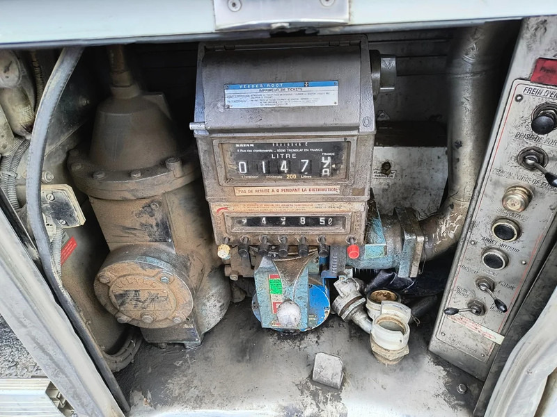 Autocisterna pārvadāšana degvielas Renault Midlum 220 8000L FUEL / CARBURANT TANK - 3 COMP/ A LAMES: foto 12