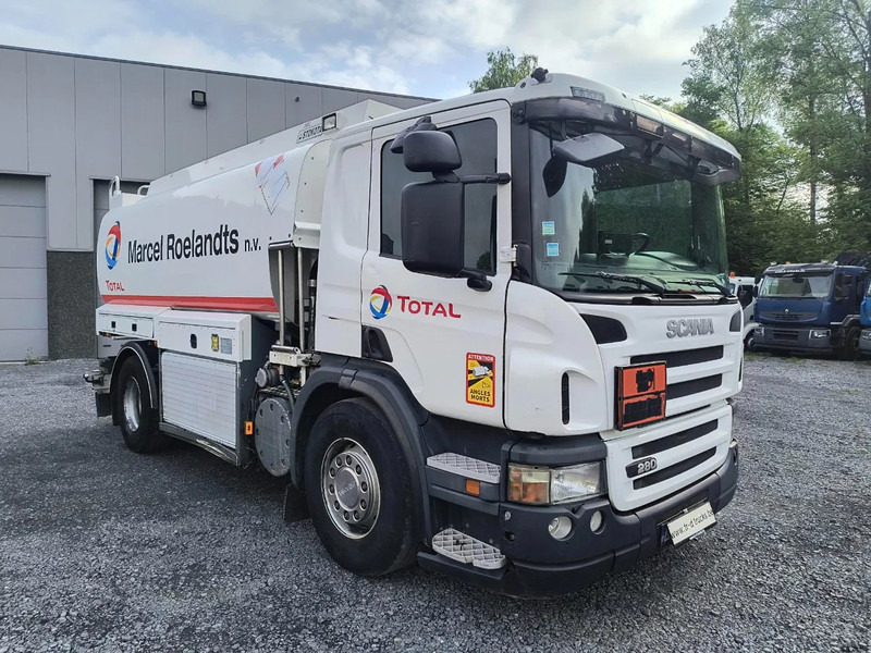 Scania P280 13000L FUEL/CARBURANT TANK - 4 COMP - Autocisterna: foto 3 Scania P280 13000L FUEL/CARBURANT TANK - 4 COMP - Autocisterna: foto 3