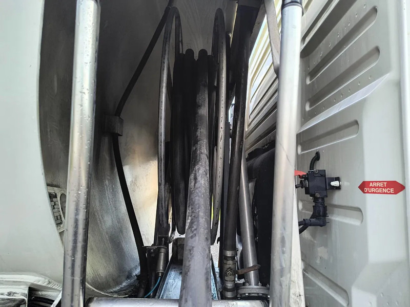 Volvo FM 440 13000L FUEL / CARBURANT - 4 COMP līzingu Volvo FM 440 13000L FUEL / CARBURANT - 4 COMP: foto 11