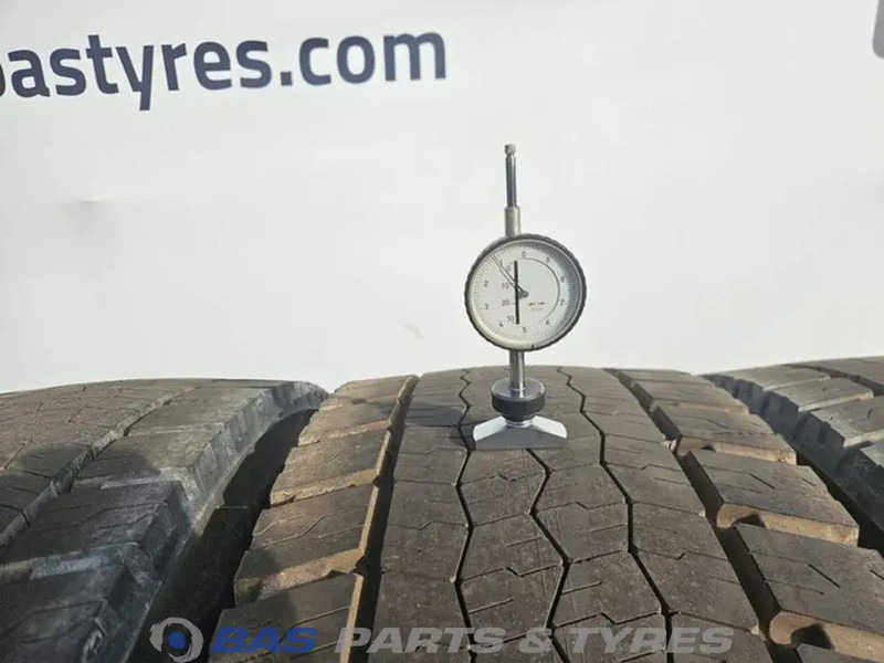 Bridgestone Bridgestone 315/70R22.5 H-DRIVE002 ECOPIA 154/152 M+S 3PMSF gebruikte set - Riepa - Kravas automašīna: foto 3 Bridgestone Bridgestone 315/70R22.5 H-DRIVE002 ECOPIA 154/152 M+S 3PMSF gebruikte set - Riepa - Kravas automašīna: foto 3