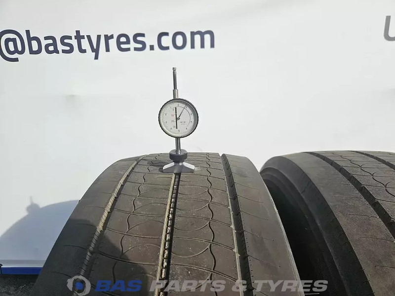 Bridgestone Bridgestone 315/70R22.5 H-STEER002 ECOPIA 156/154 M M+S 3PMSF gebruikte set - Riepa - Kravas automašīna: foto 3 Bridgestone Bridgestone 315/70R22.5 H-STEER002 ECOPIA 156/154 M M+S 3PMSF gebruikte set - Riepa - Kravas automašīna: foto 3