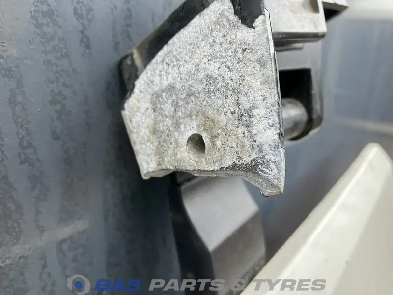 DAF CF Euro 6 - Radiatora reste - Kravas automašīna: foto 3 DAF CF Euro 6 - Radiatora reste - Kravas automašīna: foto 3