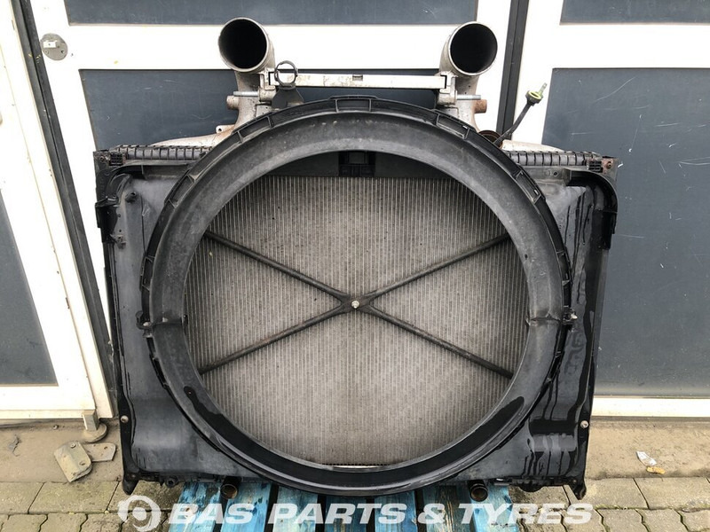 DAF CF Euro 6 - Radiators - Kravas automašīna: foto 2 DAF CF Euro 6 - Radiators - Kravas automašīna: foto 2