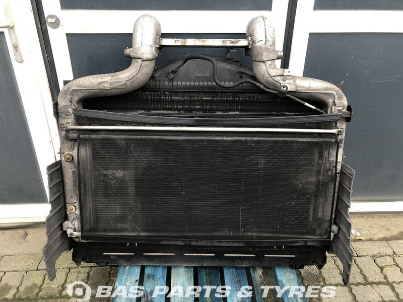DAF CF Euro 6 - Radiators - Kravas automašīna: foto 1 DAF CF Euro 6 - Radiators - Kravas automašīna: foto 1