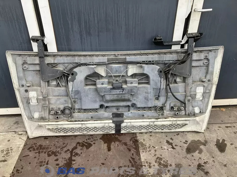 DAF CF Euro 6 - Radiatora reste - Kravas automašīna: foto 2 DAF CF Euro 6 - Radiatora reste - Kravas automašīna: foto 2