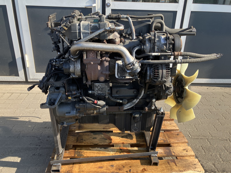 DAF LF Euro 6 - Dzinējs - Kravas automašīna: foto 3 DAF LF Euro 6 - Dzinējs - Kravas automašīna: foto 3