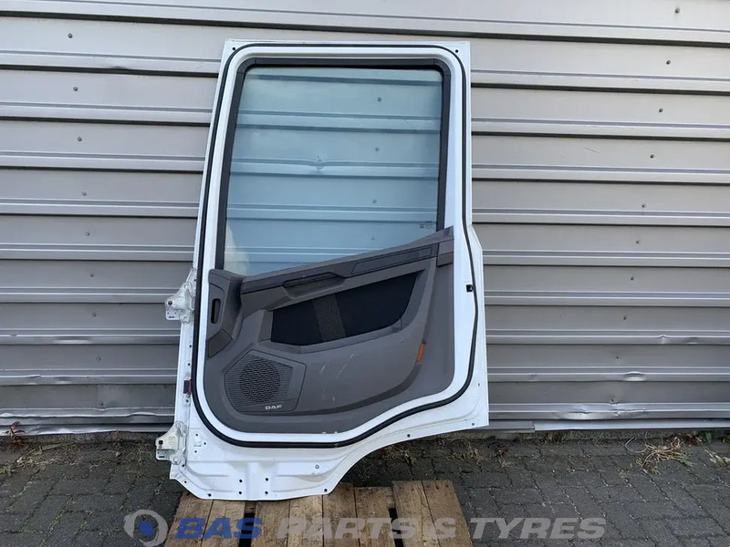 DAF XF G2 - Durvis un rezerves daļas - Kravas automašīna: foto 2 DAF XF G2 - Durvis un rezerves daļas - Kravas automašīna: foto 2