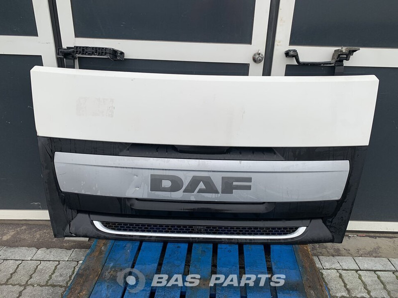 DAF XF106 - Radiatora reste - Kravas automašīna: foto 1 DAF XF106 - Radiatora reste - Kravas automašīna: foto 1