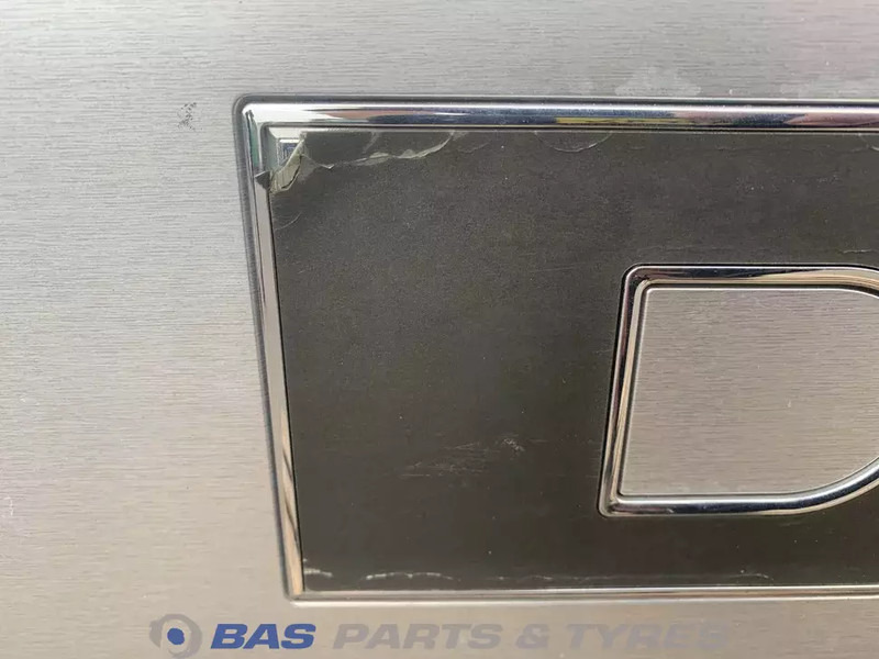 DAF XF106 - Radiatora reste - Kravas automašīna: foto 2 DAF XF106 - Radiatora reste - Kravas automašīna: foto 2