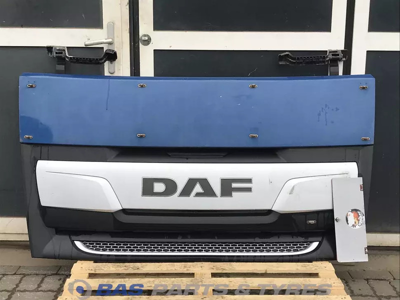 DAF XF106 - Radiatora reste - Kravas automašīna: foto 1 DAF XF106 - Radiatora reste - Kravas automašīna: foto 1