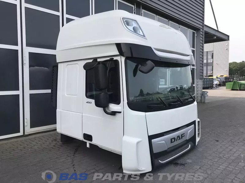 DAF XF106 - Kabīne un interjers - Kravas automašīna: foto 2 DAF XF106 - Kabīne un interjers - Kravas automašīna: foto 2