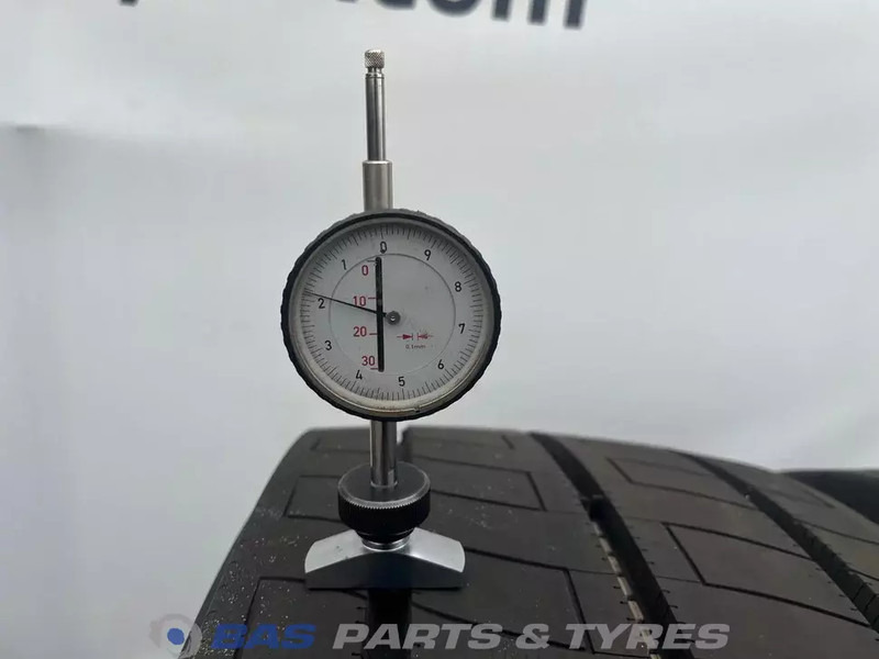 Firestone Firestone 315/70R22.5 FS424 EVO 156/150 M+S 3PMSF gebruikte set - Riepa - Kravas automašīna: foto 3 Firestone Firestone 315/70R22.5 FS424 EVO 156/150 M+S 3PMSF gebruikte set - Riepa - Kravas automašīna: foto 3