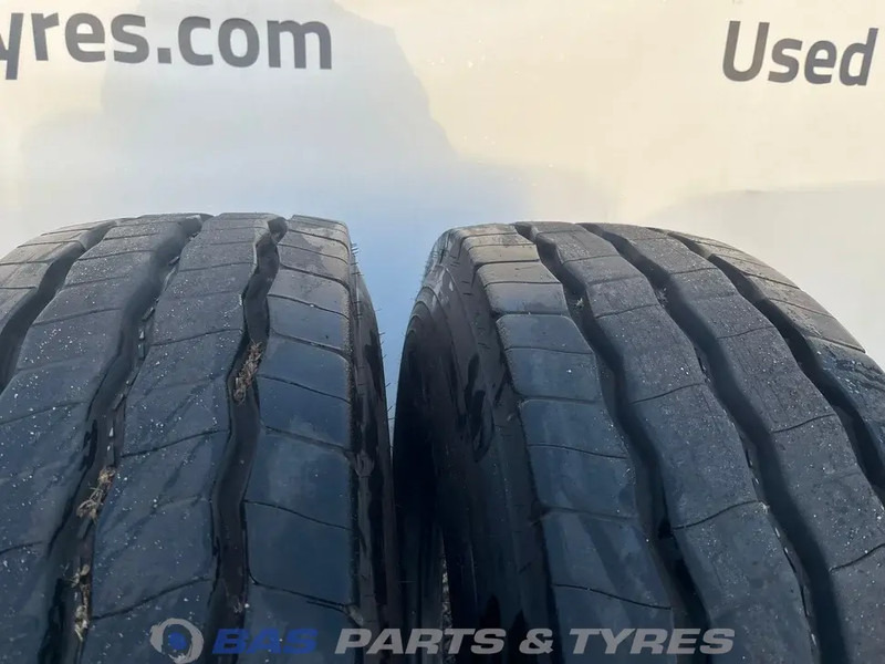 Goodyear Goodyear 13R22.5 OMNITRAC S 156/150 K M+S 3PMSF gebruikte set - Riepa - Kravas automašīna: foto 2 Goodyear Goodyear 13R22.5 OMNITRAC S 156/150 K M+S 3PMSF gebruikte set - Riepa - Kravas automašīna: foto 2