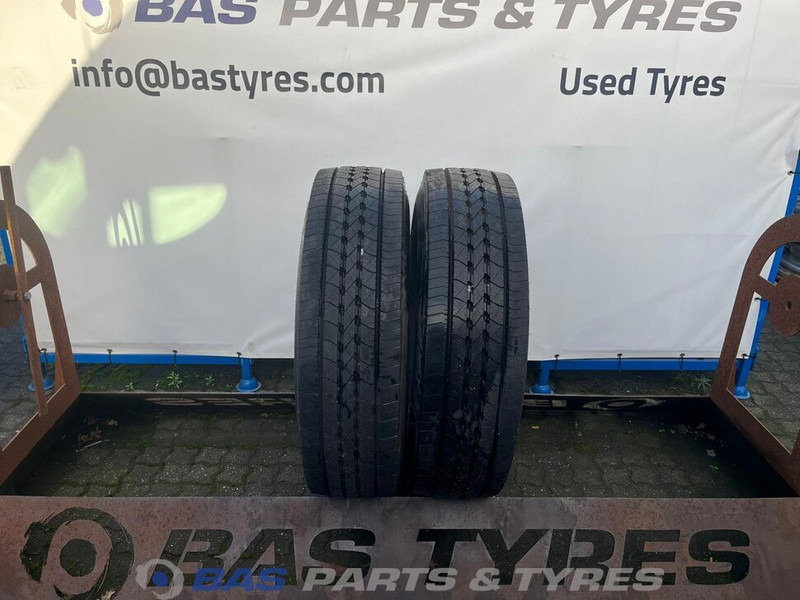 Goodyear Goodyear 295/80R22.5 KMAX S G2 154/149 M M+S 3PMSF gebruikte set - Riepa - Kravas automašīna: foto 1 Goodyear Goodyear 295/80R22.5 KMAX S G2 154/149 M M+S 3PMSF gebruikte set - Riepa - Kravas automašīna: foto 1