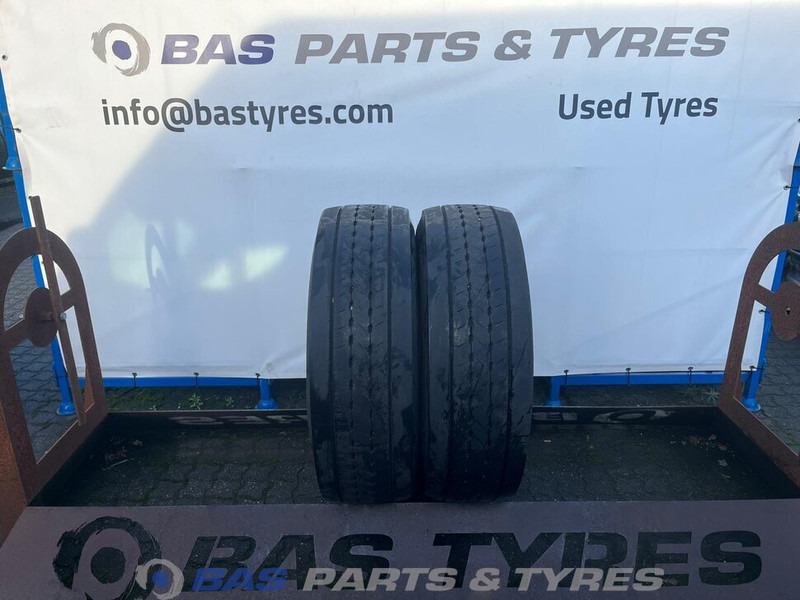 Goodyear Goodyear 315/70R22.5 FUELMAX S G2 156/150 M+S 3PMSF gebruikte set - Riepa - Kravas automašīna: foto 1 Goodyear Goodyear 315/70R22.5 FUELMAX S G2 156/150 M+S 3PMSF gebruikte set - Riepa - Kravas automašīna: foto 1