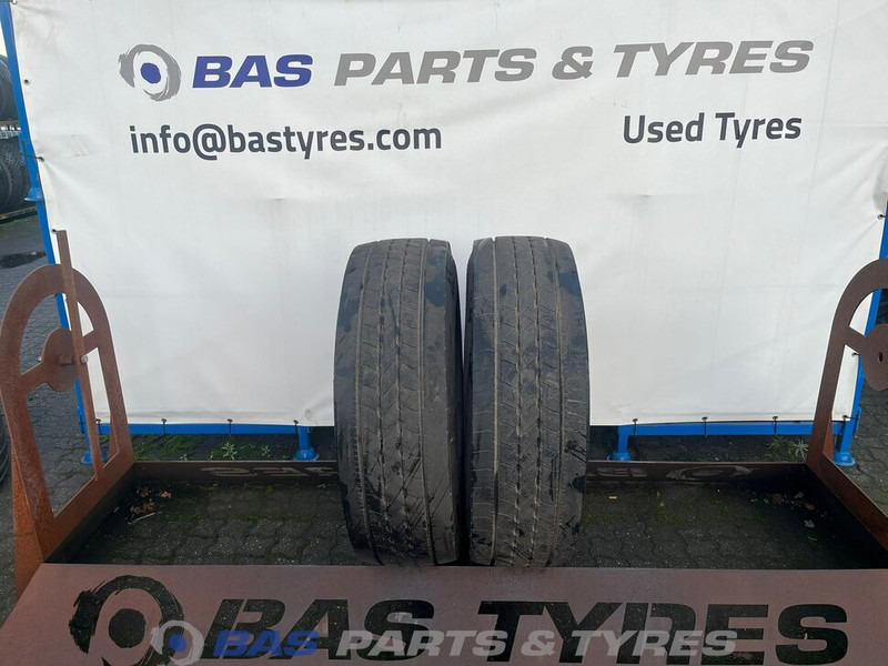 Goodyear Goodyear 315/70R22.5 Kmax S HL G2 156/150 M+S 3PMSF gebruikte set - Riepa - Kravas automašīna: foto 1 Goodyear Goodyear 315/70R22.5 Kmax S HL G2 156/150 M+S 3PMSF gebruikte set - Riepa - Kravas automašīna: foto 1
