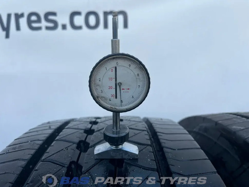 Goodyear Goodyear 315/80R22.5 Kmax S G2 156/154 M+S 3PMSF gebruikte set - Riepa - Kravas automašīna: foto 3 Goodyear Goodyear 315/80R22.5 Kmax S G2 156/154 M+S 3PMSF gebruikte set - Riepa - Kravas automašīna: foto 3