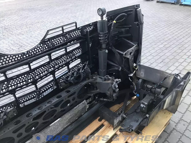 Mercedes-Benz Actros MP4 Bumper Mercedes A 960 310 23 22 - Buferis - Kravas automašīna: foto 4 Mercedes-Benz Actros MP4 Bumper Mercedes A 960 310 23 22 - Buferis - Kravas automašīna: foto 4