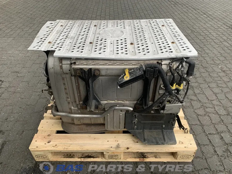 Mercedes-Benz Actros MP4 - Izplūdes sistēma - Kravas automašīna: foto 3 Mercedes-Benz Actros MP4 - Izplūdes sistēma - Kravas automašīna: foto 3