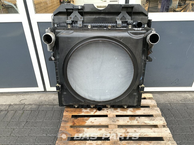 Mercedes-Benz Actros MP4 - Radiators - Kravas automašīna: foto 1 Mercedes-Benz Actros MP4 - Radiators - Kravas automašīna: foto 1