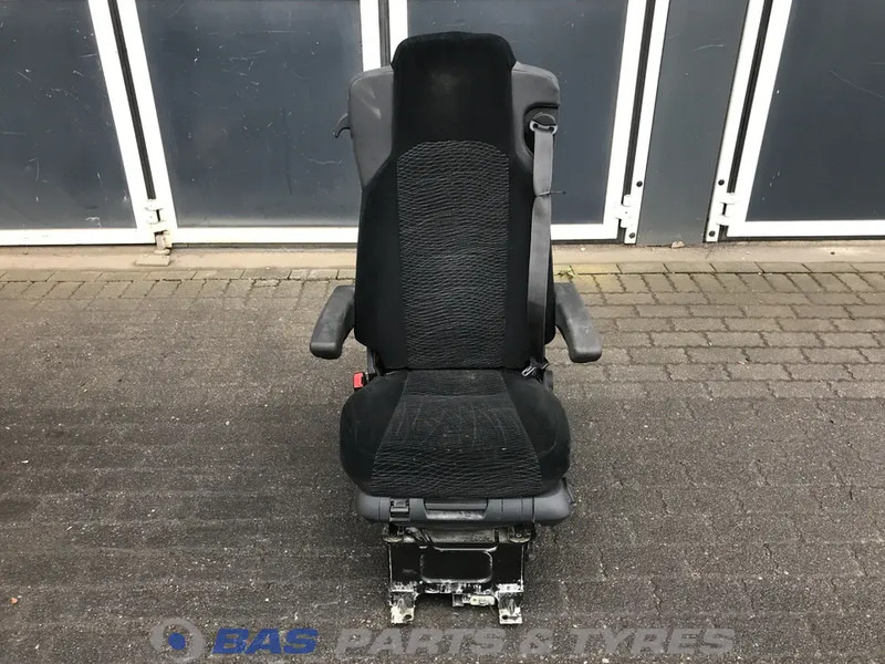 Mercedes-Benz Actros MP4 - Sēdeklis - Kravas automašīna: foto 1 Mercedes-Benz Actros MP4 - Sēdeklis - Kravas automašīna: foto 1