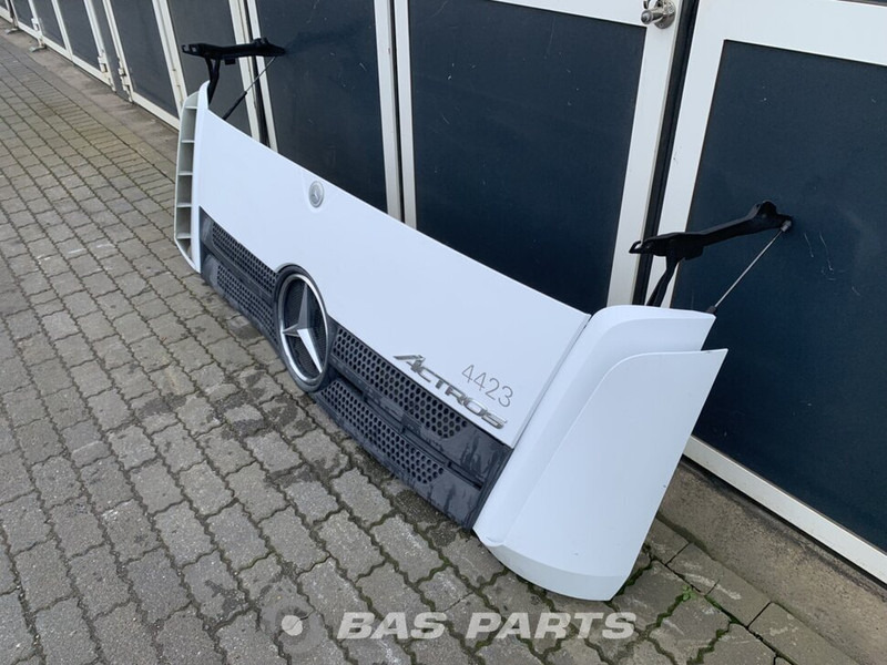 Mercedes-Benz Actros MP4 - Radiatora reste - Kravas automašīna: foto 3 Mercedes-Benz Actros MP4 - Radiatora reste - Kravas automašīna: foto 3