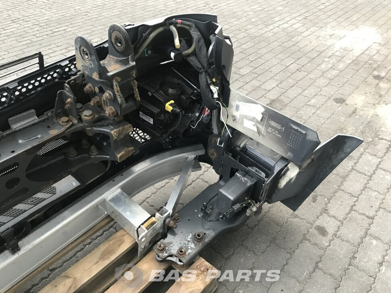 Mercedes-Benz Antos MP4 Bumper Mercedes A 960 310 23 22 - Buferis - Kravas automašīna: foto 4 Mercedes-Benz Antos MP4 Bumper Mercedes A 960 310 23 22 - Buferis - Kravas automašīna: foto 4