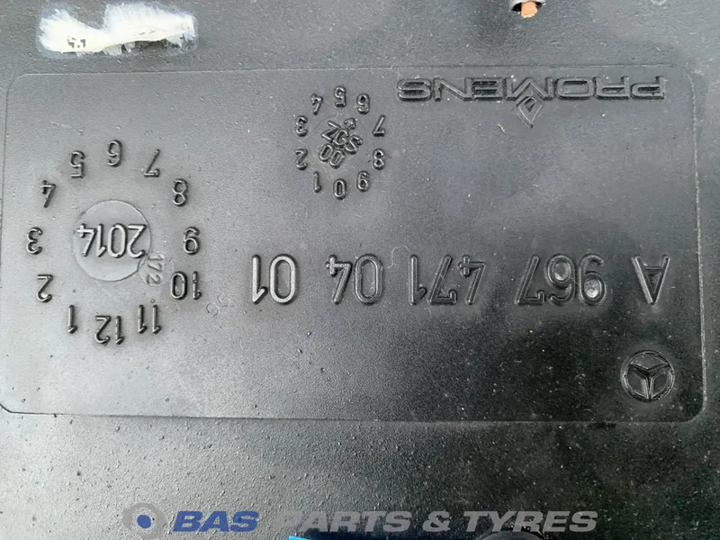 Mercedes-Benz Brandstoftank Mercedes 120 Liter A 967 471 04 01 - Degvielas tvertne - Kravas automašīna: foto 5 Mercedes-Benz Brandstoftank Mercedes 120 Liter A 967 471 04 01 - Degvielas tvertne - Kravas automašīna: foto 5