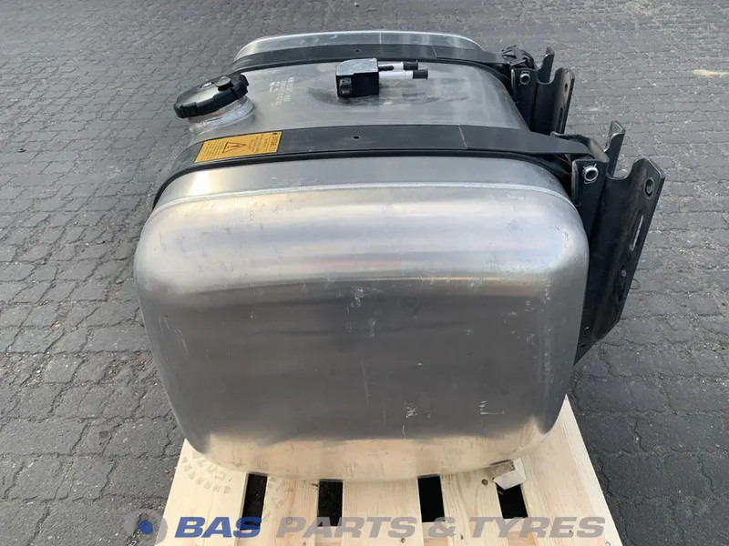 Mercedes-Benz Brandstoftank Mercedes 290 Liter A 009 542 81 18 - Degvielas tvertne - Kravas automašīna: foto 2 Mercedes-Benz Brandstoftank Mercedes 290 Liter A 009 542 81 18 - Degvielas tvertne - Kravas automašīna: foto 2