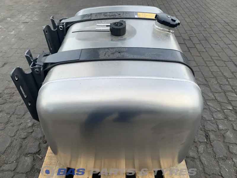 Mercedes-Benz Brandstoftank Mercedes 290 Liter A 960 470 00 04 - Degvielas tvertne - Kravas automašīna: foto 4 Mercedes-Benz Brandstoftank Mercedes 290 Liter A 960 470 00 04 - Degvielas tvertne - Kravas automašīna: foto 4