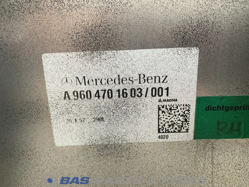 Mercedes-Benz Brandstoftank Mercedes 290 Liter A 960 470 00 04 - Degvielas tvertne - Kravas automašīna: foto 5 Mercedes-Benz Brandstoftank Mercedes 290 Liter A 960 470 00 04 - Degvielas tvertne - Kravas automašīna: foto 5