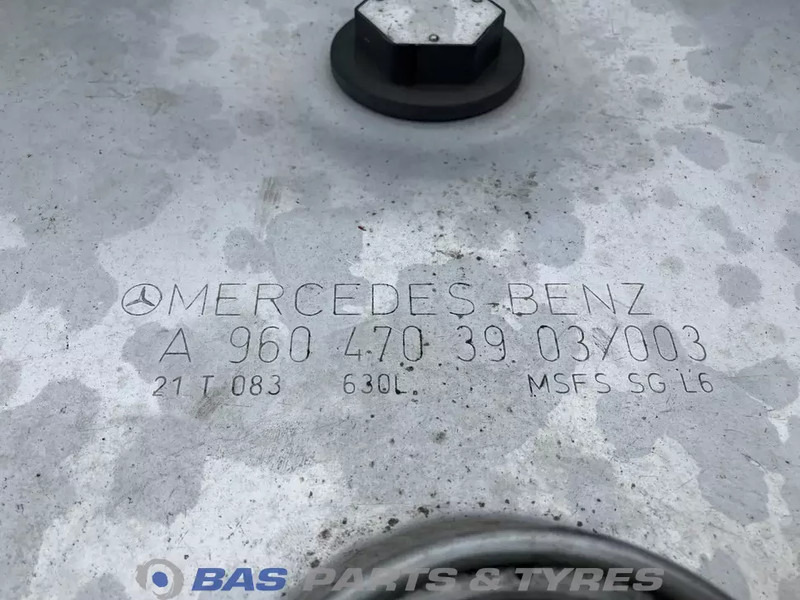Mercedes-Benz Brandstoftank Mercedes 630 Liter A 960 470 39 03 - Degvielas tvertne - Kravas automašīna: foto 5 Mercedes-Benz Brandstoftank Mercedes 630 Liter A 960 470 39 03 - Degvielas tvertne - Kravas automašīna: foto 5