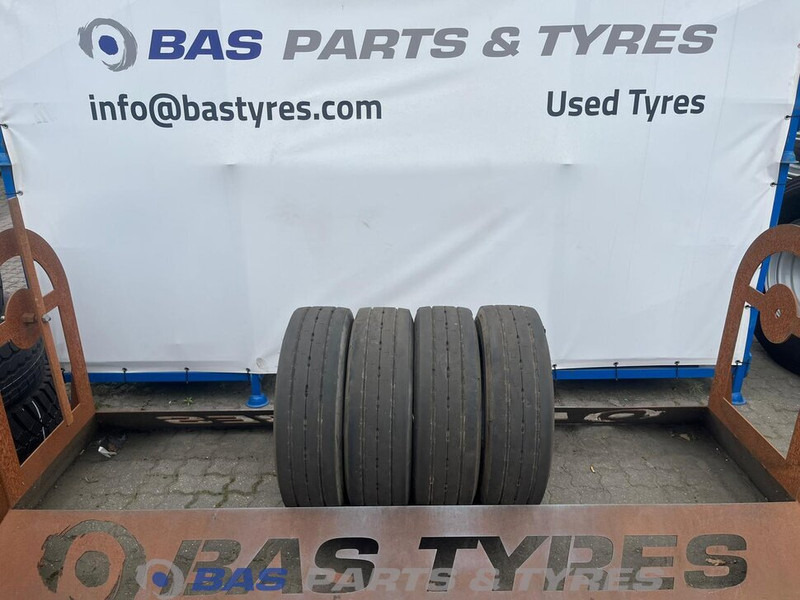 Michelin Michelin 205/65R17.5 X Multi T2 132/130 J M+S 3PMSF gebruikte set - Riepa - Kravas automašīna: foto 1 Michelin Michelin 205/65R17.5 X Multi T2 132/130 J M+S 3PMSF gebruikte set - Riepa - Kravas automašīna: foto 1