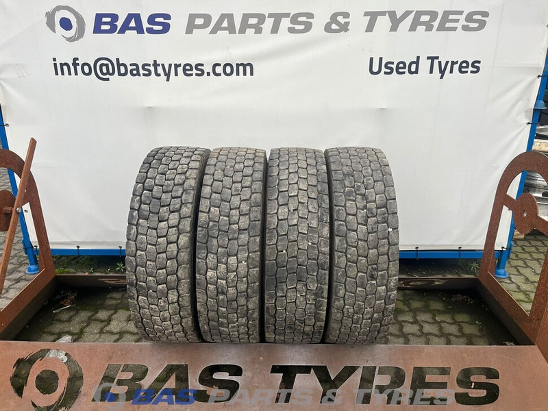 Michelin Michelin 275/70R22.5 X Multi D 148/145 M+S 3PMSF gebruikte set - Riepa - Kravas automašīna: foto 1 Michelin Michelin 275/70R22.5 X Multi D 148/145 M+S 3PMSF gebruikte set - Riepa - Kravas automašīna: foto 1