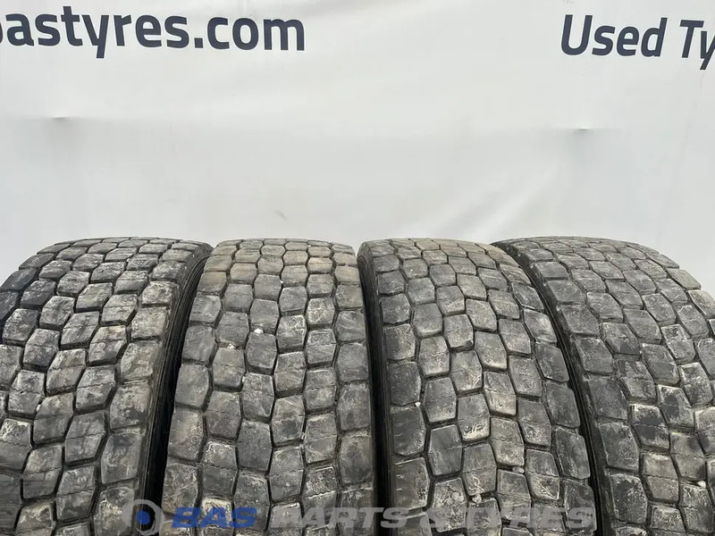 Michelin Michelin 275/70R22.5 X Multi D 148/145 M+S 3PMSF gebruikte set - Riepa - Kravas automašīna: foto 2 Michelin Michelin 275/70R22.5 X Multi D 148/145 M+S 3PMSF gebruikte set - Riepa - Kravas automašīna: foto 2