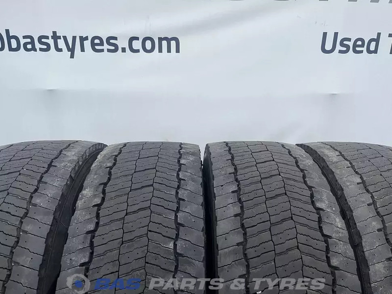 Michelin Michelin 315/70R22.5 X MULTI D 154/150 M+S 3PMSF gebruikte set - Riepa - Kravas automašīna: foto 2 Michelin Michelin 315/70R22.5 X MULTI D 154/150 M+S 3PMSF gebruikte set - Riepa - Kravas automašīna: foto 2